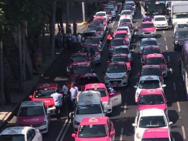 Taxistas regulares solicitan apoyo por emergencia