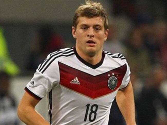 Oficializa Kroos su fichaje a AS