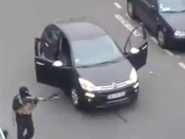 Atacan semanario francés 'Charlie Hebdo'