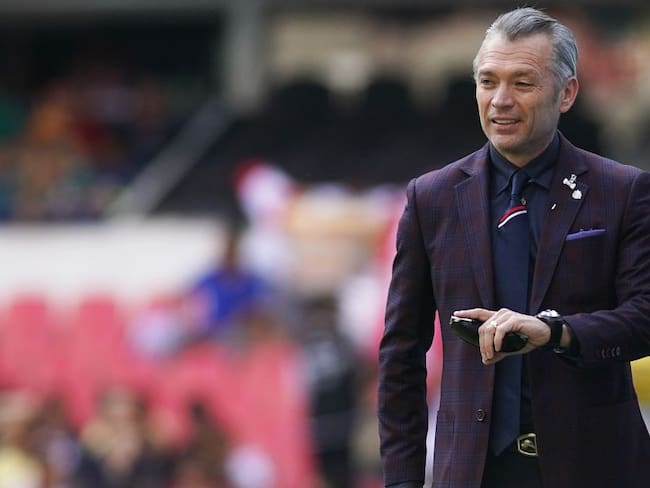Higuera se molestó por la derrota de Chivas