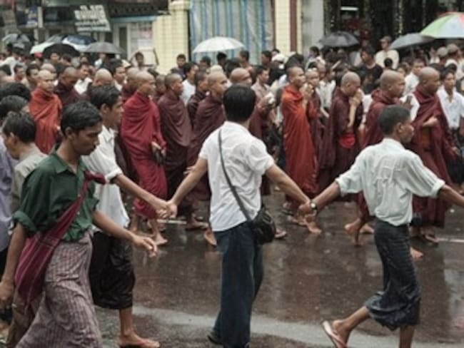 China: un muerto y heridos por disparos de la policía contra tibetanos