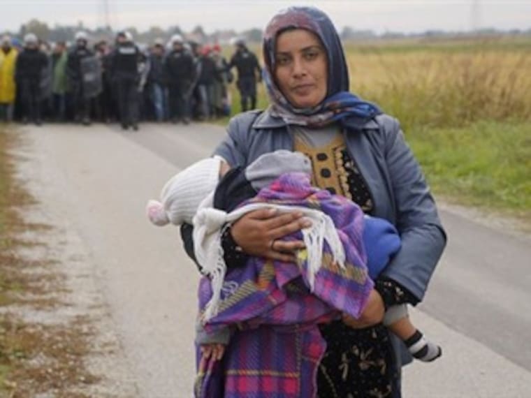 En mayor vulnerabilidad, mujeres y niñas refugiadas en Europa