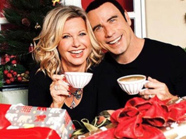 Aparecen juntos John Travolta y Olivia Newton en videoclip