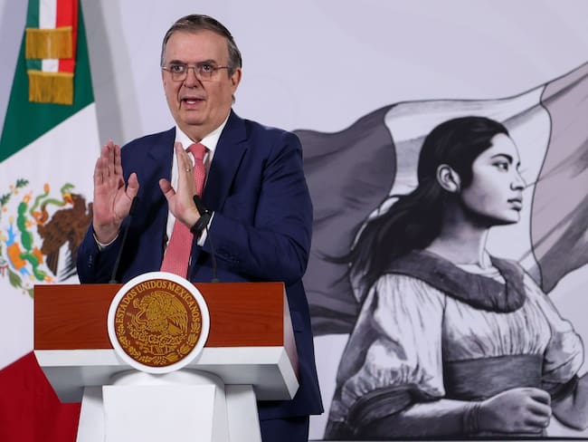 Ebrard lanza guerra contra la piratería: Habrá operativos semanales y extinción de dominio en Tepito