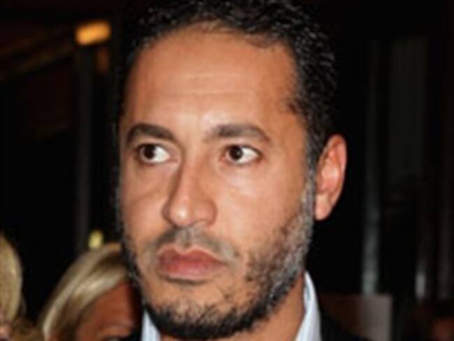 Vigilan a hijo de Gadafi en Niamey