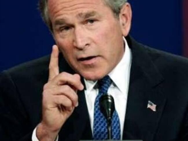 Asegura Bush que siempre actuó por el bien de EU