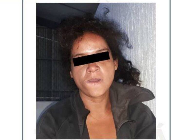 Detienen a una mujer asaltante en Tonalá