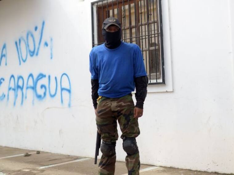 Javier Lafuente, enviado especial de El País a Nicaragua, nos cuenta sobre la muerte y la represión a tres meses de crisis en el país centroamericano.