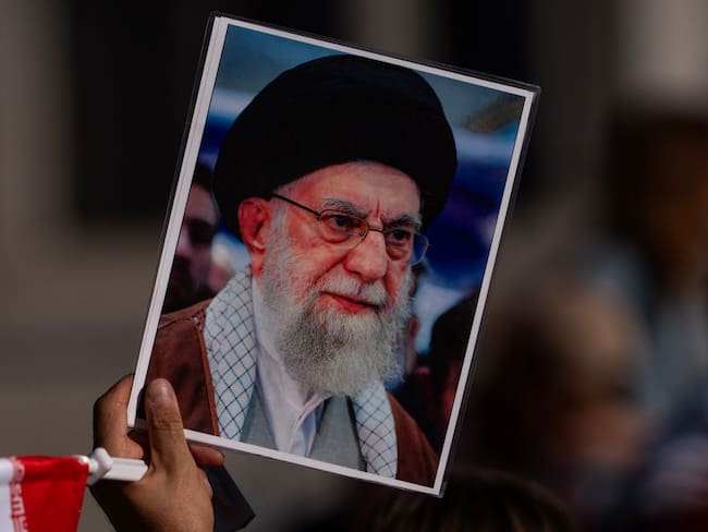 Sucesión en Irán: ¿Quién podría reemplazar al líder supremo Alí Jamenei tras su muerte?
