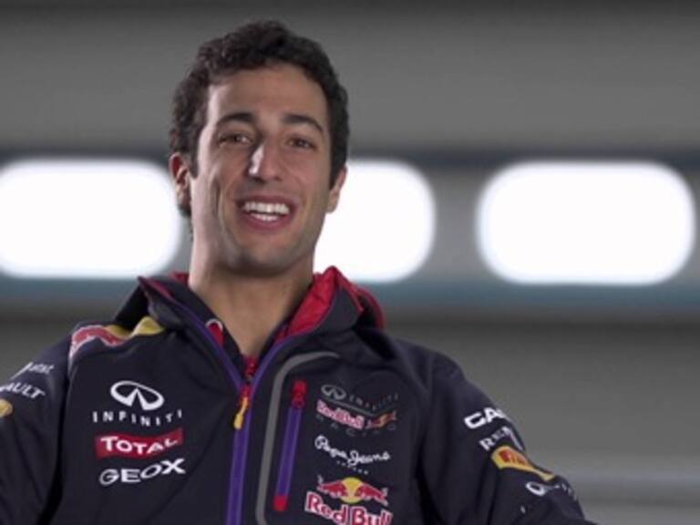 Gana Ricciardo; Alonso, 7º tras una sanción a Magnussen