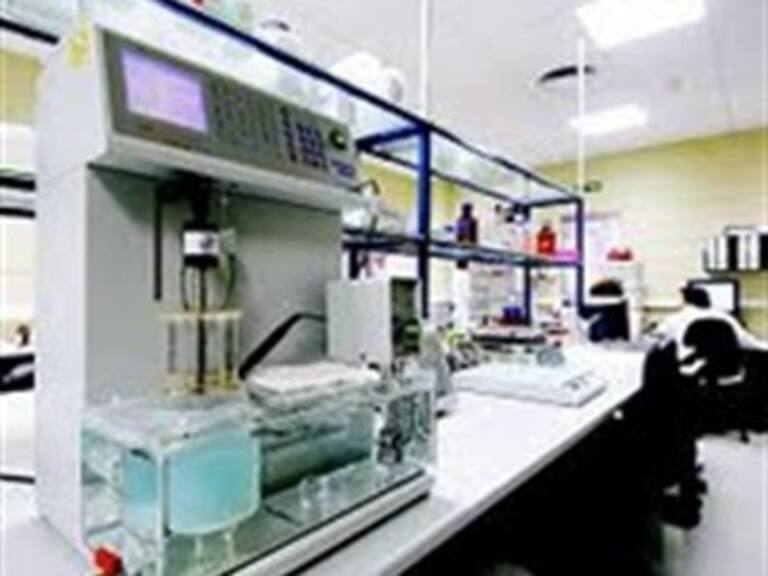 Admiten laboratorios que habrá menos vacunas contra A H1N1