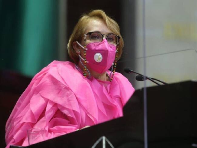 Diputada pide no excluir a personal paramédico del sector privado de vacuna