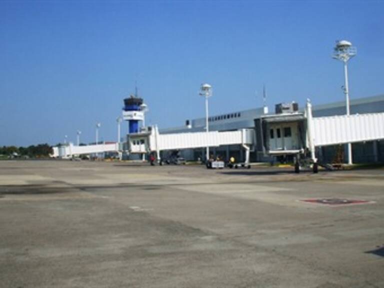Ocasiona frente frío 27 cierre temporal de aeropuerto de Villahermosa