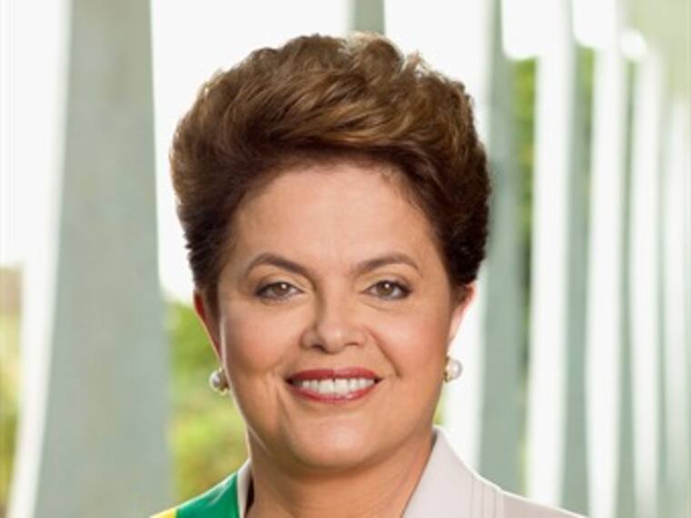 Brasil esta preparado para la Copa del Mundo dentro y fuera del campo: Dilma Rousseff