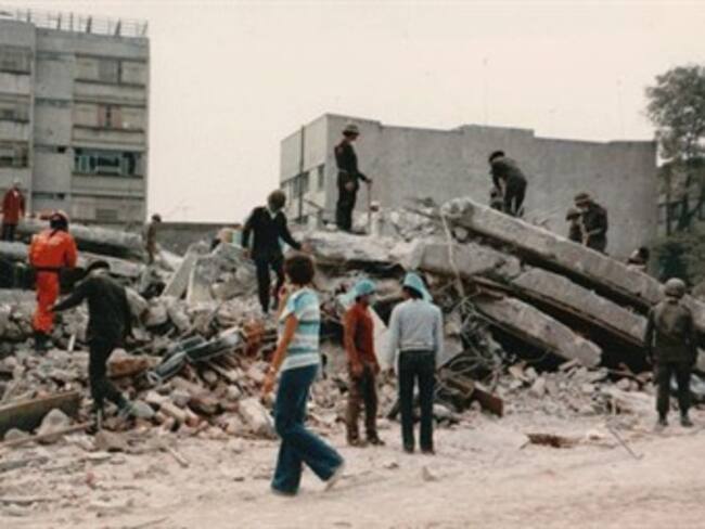 Indonesia deja de buscar sobrevivientes cinco días después del sismo