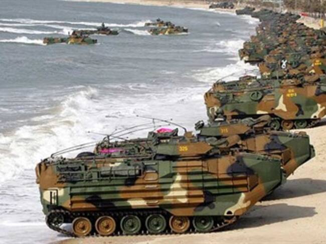 Mueren marinos de Corea del Sur por disparos de artillería norcoreana