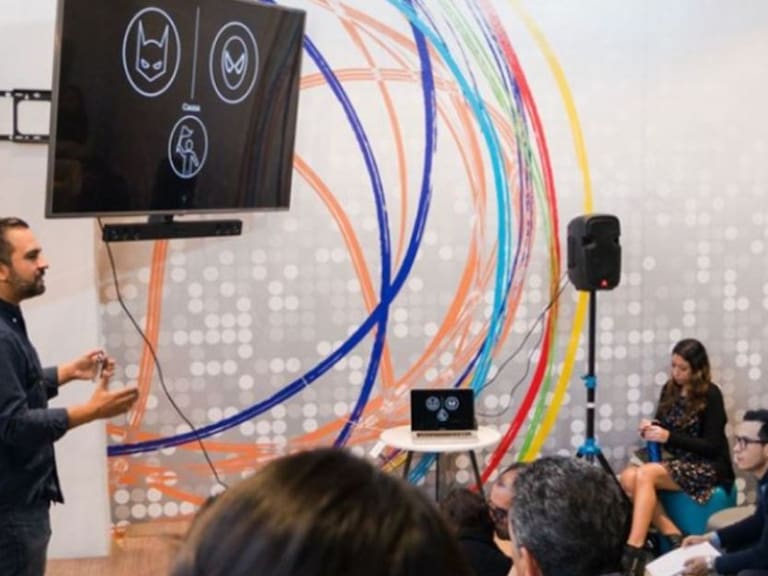 Ofrecen apoyo a negocios para vender por plataformas digitales