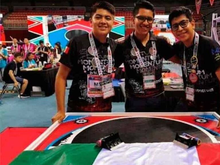 Mexicanos ganan concurso internacional de robótica en Beijín China