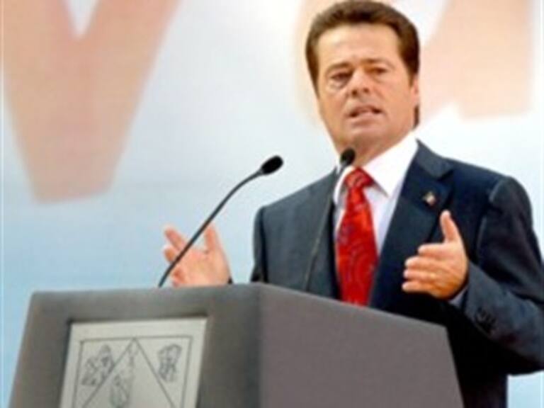 Arremete Bours en contra de Germán Martínez