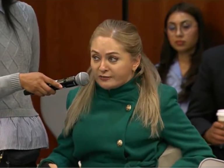 La senadora del PRI, Claudia Anaya, advirtió que la reforma laboral aprobada en el Senado, no garantiza dos días de descanso.