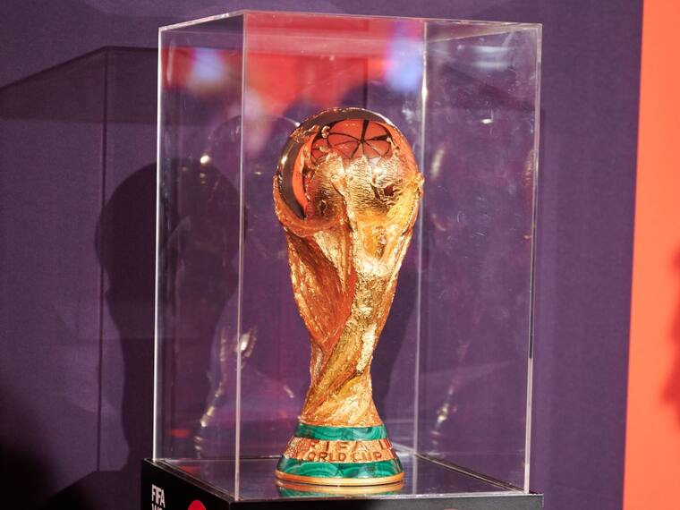 La copa del mundo llega mañana a México y el canciller Ebrard la estará recibiendo en representación del presidente López Obrador