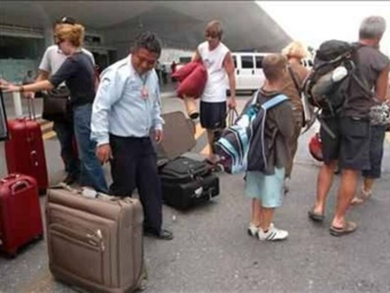 Turistas deben tomar medidas de seguridad, dispuestas por cada país: Fernando Cardesa