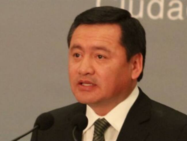 Se reúne Osorio Chong con líderes de comunidades hispana y mexicana
