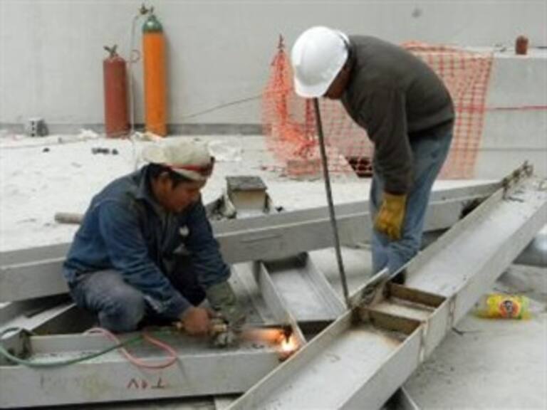 Riña y disparos entre grupos rivales de trabajadores de construccion deja 7 detenidos