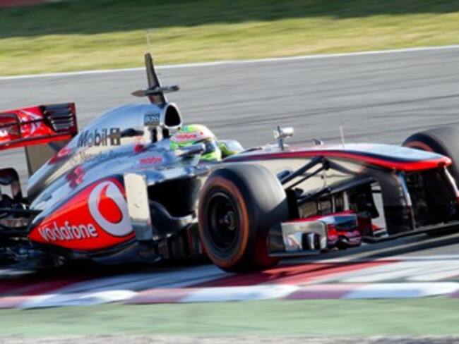 Es inaceptable que permitan los actuales neumáticos en F1: Pérez