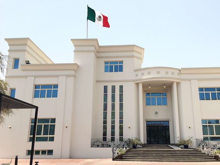 Alerta Consular 2026: Embajada de México en Emiratos Árabes Unidos recomienda resguardo y evitar deslzamientos a mexicanos