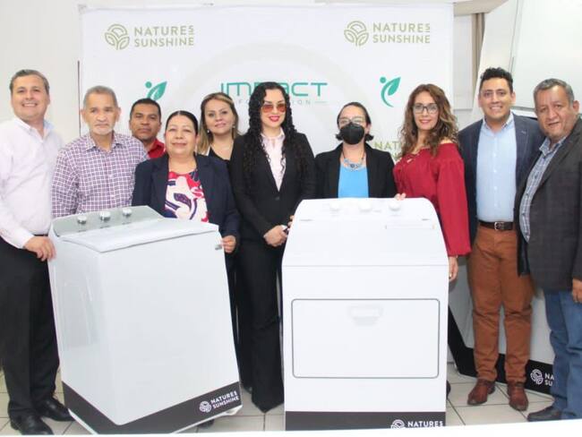 Reciben donación mujeres violentadas en Michoacán