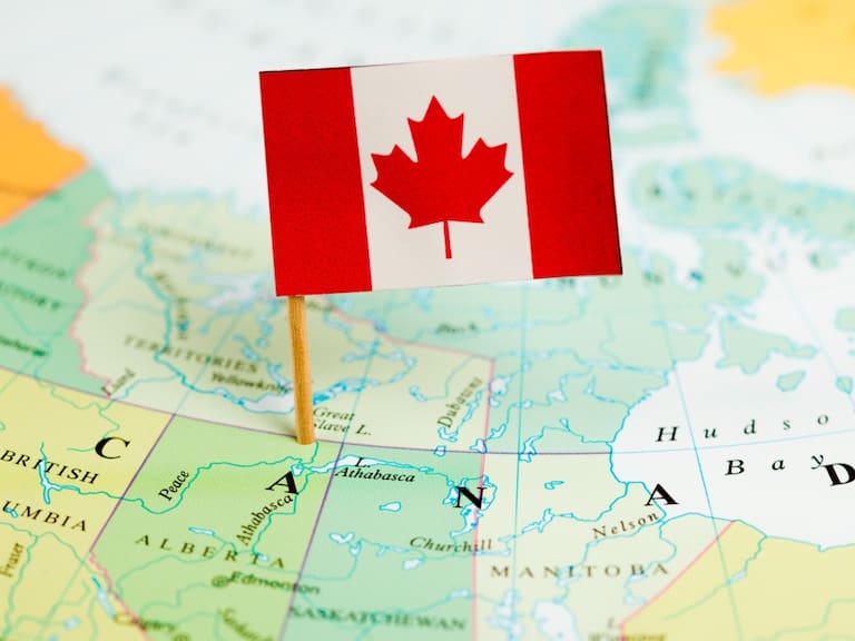 Prepara tu maleta; Canadá planea dar empleo y residencia a migrantes