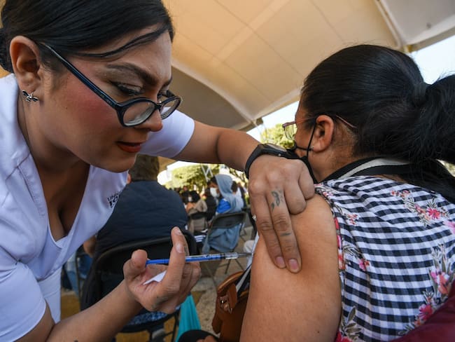 Edomex refuerza filtros sanitarios y uso de cubrebocas por prevención de sarampión