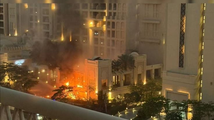 Explosiones en Dubái y suspensión total de vuelos tras escalada del conflicto entre Irán, Estados Unidos e Israel