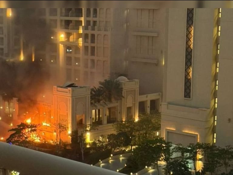 Explosiones en Dubái y suspensión total de vuelos tras escalada del conflicto entre Irán, Estados Unidos e Israel