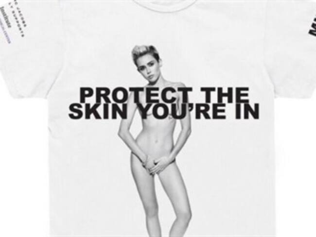 Se desnuda Miley Cyrus en apoyo a la prevención del cáncer de piel