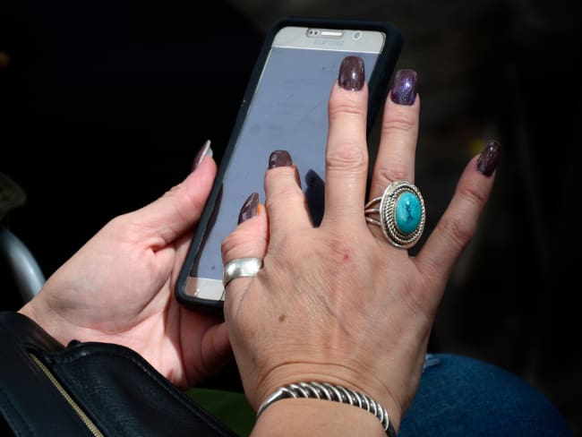 Líneas telefónicas serán suspendidas en 2026 si no las vinculas con tu INE y CURP: Esto dice la CRT para identificarlas