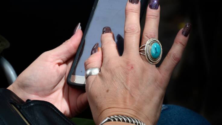 Líneas telefónicas serán suspendidas en 2026 si no las vinculas con tu INE y CURP: Esto dice la CRT para identificarlas