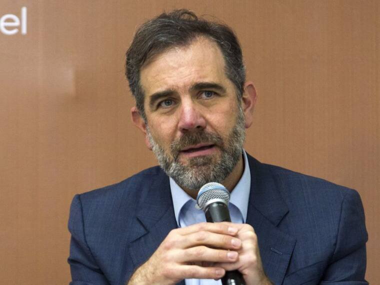 Todos los partidos están simulando procesos internos por encima de la ley.