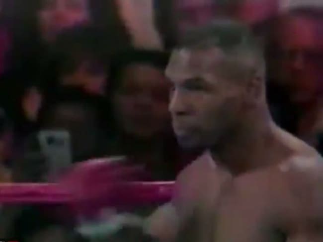 ¿Con un smartphone se grabó esta pelea de Mike Tyson en agosto de 1995?