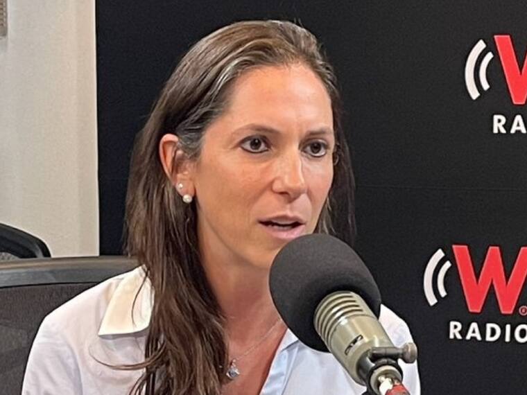 "Con la administración de la Dra. Sheinbaum se dio prioridad a todos los transportes eléctricos y eso impactó al aire".