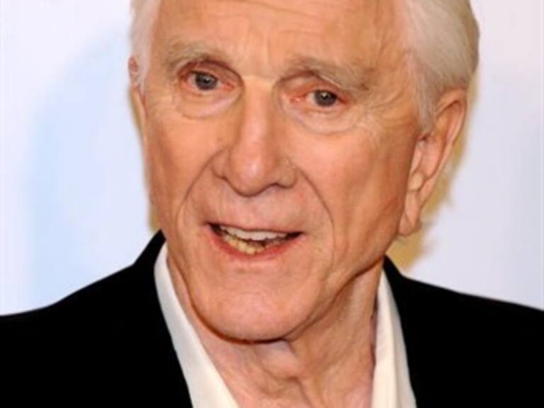 Fallece Leslie Nielsen, actor de filmes como ¿Y dónde está el piloto?