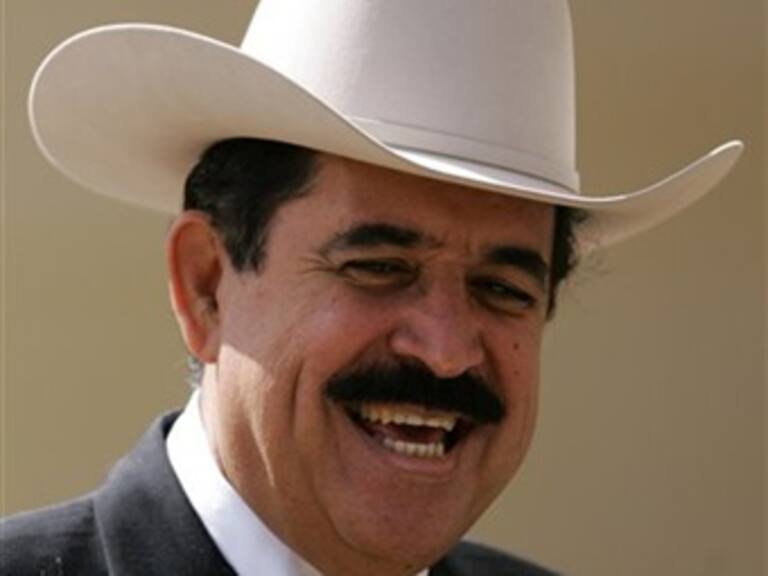 Niega Zelaya que haya apoyado a AMLO