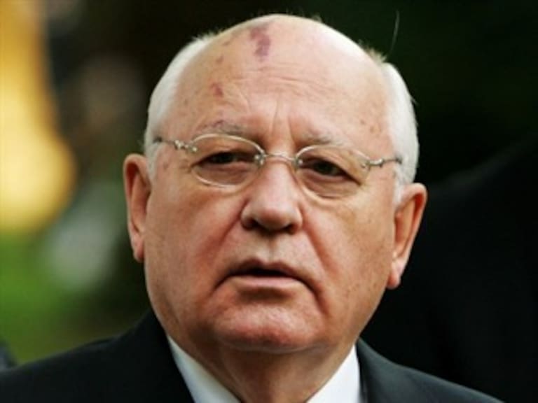 Llama Gorbachov a evitar nueva &#039;Guerra Fría&#039; por caso de Ucrania
