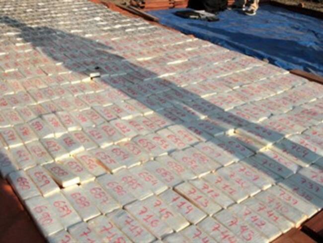 Decomisan más de dos toneladas de cocaína en Colombia