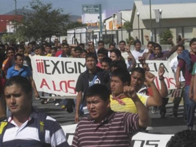 Llaman a estudiantes de Ayotzinapa a regresar a las aulas