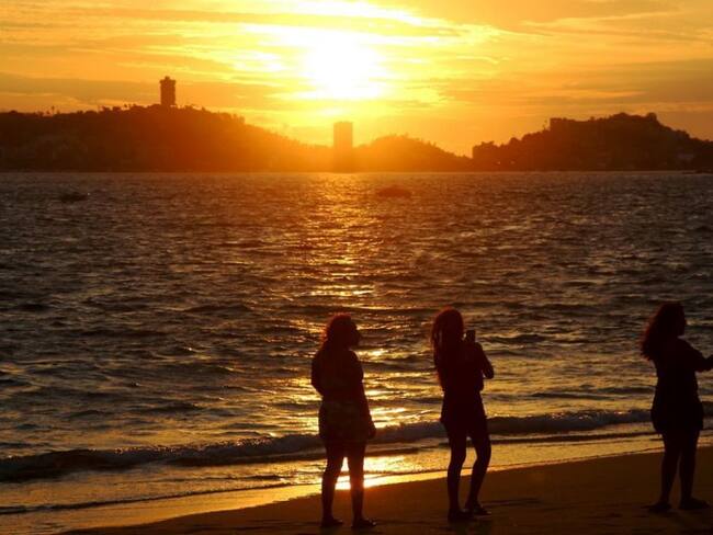 Cierran playas de Guerrero, en horario nocturno