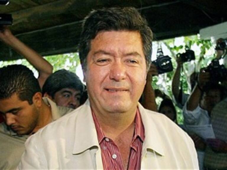 Detienen a cuatro empleados de Hank Rhon