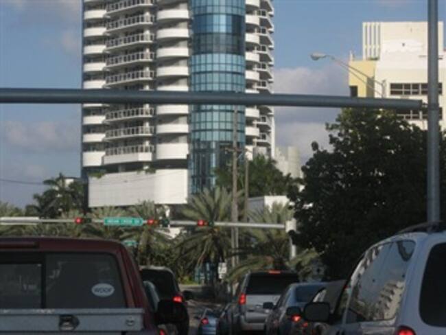 Al menos un muerto y cinco heridos en tiroteo en Orlando