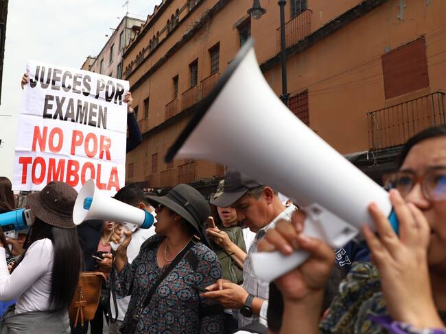 Seguiremos en la lucha, no nos vamos a mover ni a rendir: Trabajadores del PJF